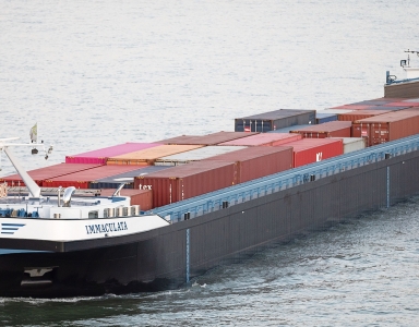 Nieuwe regeling voor duurzamere binnenvaartmotoren: TSEBn 2026-2027