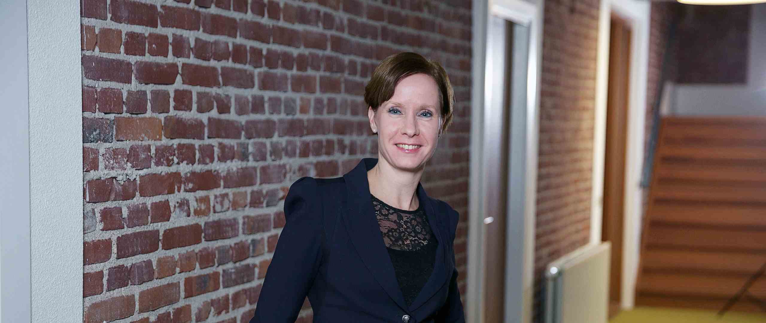 Susan Kuppen, MA - Hezelburcht Grants